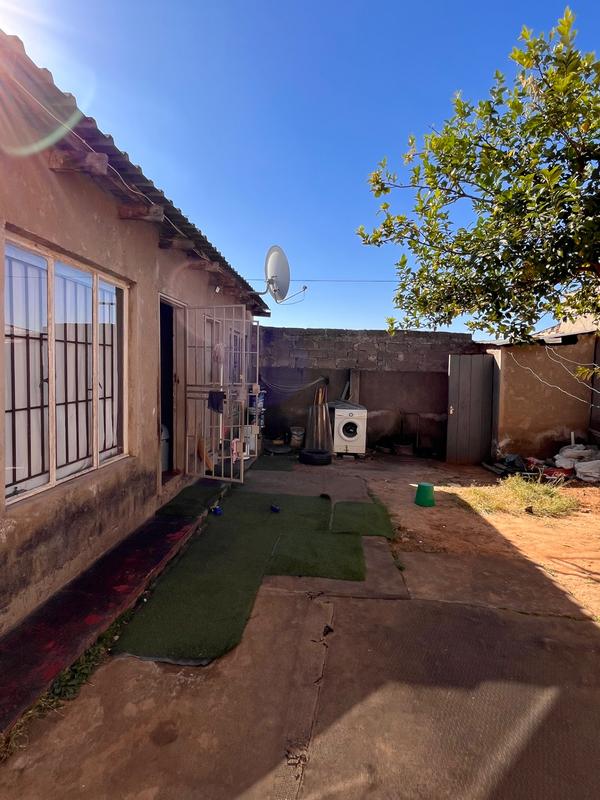 4 Bedroom Property for Sale in Olievenhoutbosch Gauteng