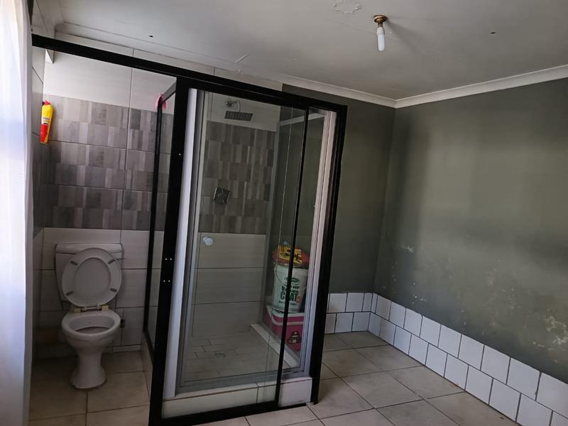 2 Bedroom Property for Sale in Kaalfontein Gauteng