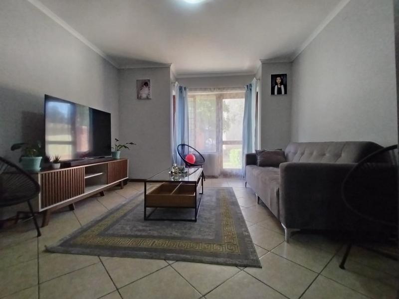 To Let 2 Bedroom Property for Rent in Montana Tuine Gauteng