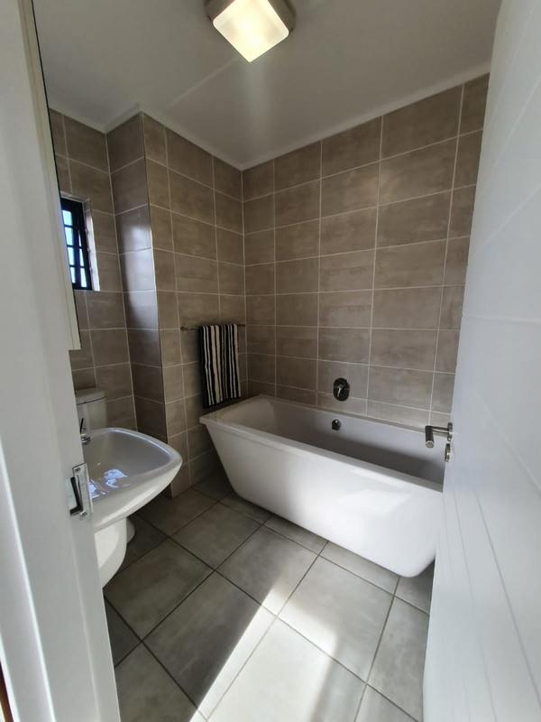 To Let 2 Bedroom Property for Rent in Linbro Park Gauteng