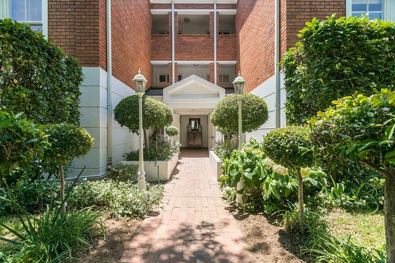 To Let 1 Bedroom Property for Rent in Sandown Gauteng