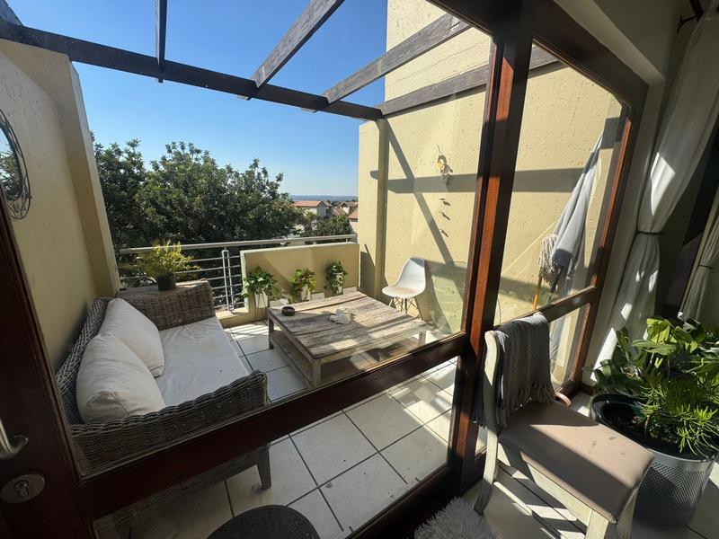 To Let 2 Bedroom Property for Rent in Fourways Gauteng