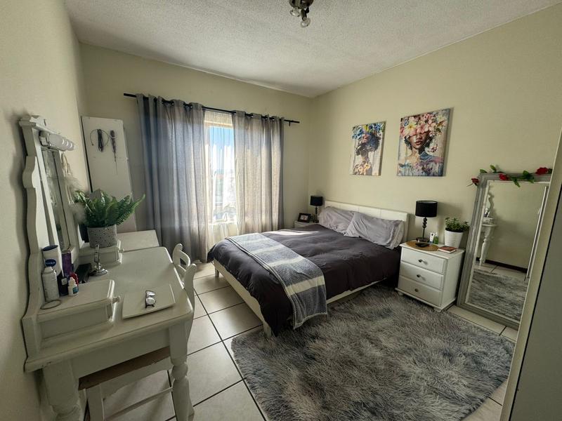 To Let 2 Bedroom Property for Rent in Fourways Gauteng