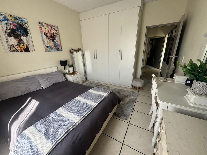 To Let 2 Bedroom Property for Rent in Fourways Gauteng
