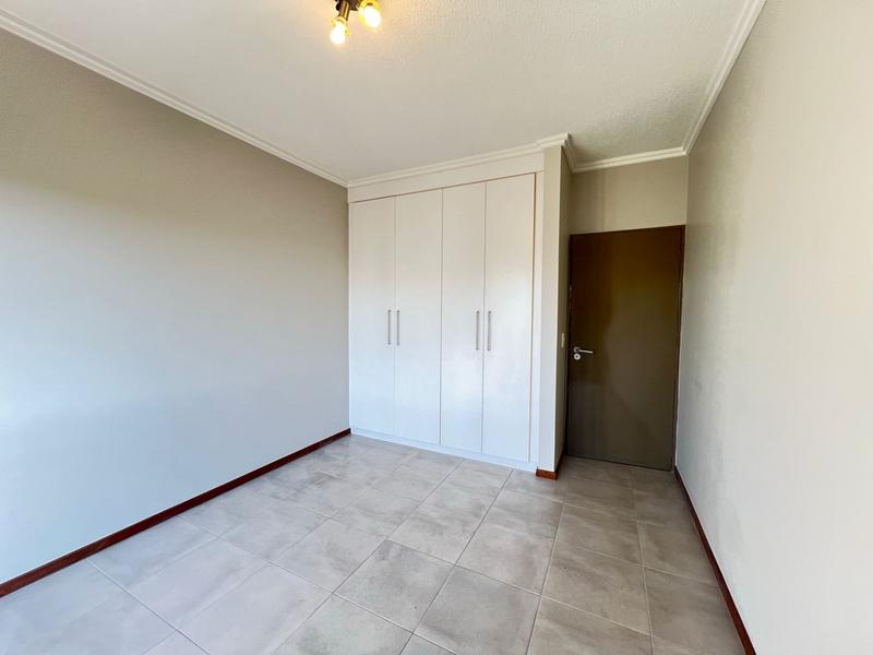 To Let 2 Bedroom Property for Rent in Lonehill Gauteng