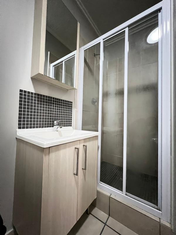 To Let 2 Bedroom Property for Rent in Lonehill Gauteng