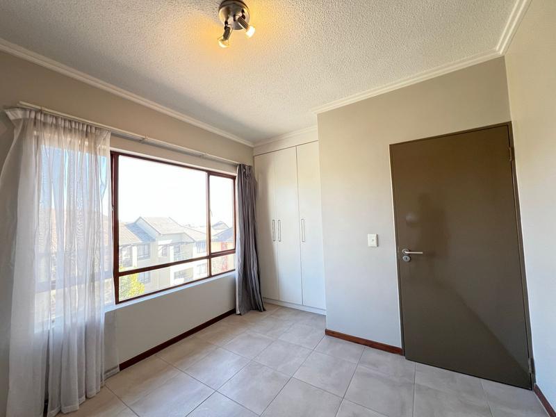 To Let 2 Bedroom Property for Rent in Lonehill Gauteng