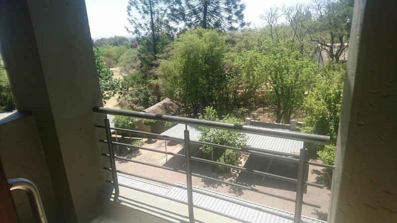 To Let 2 Bedroom Property for Rent in Pineslopes Gauteng