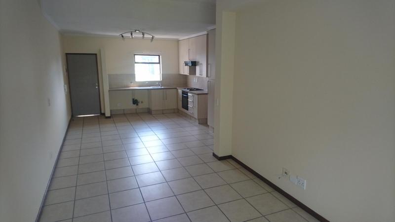 To Let 2 Bedroom Property for Rent in Pineslopes Gauteng