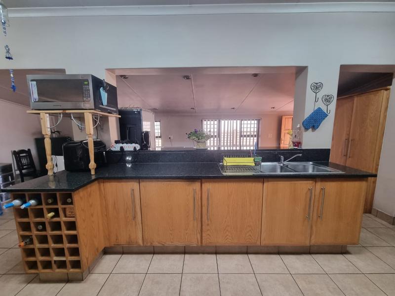 3 Bedroom Property for Sale in Florentia Gauteng