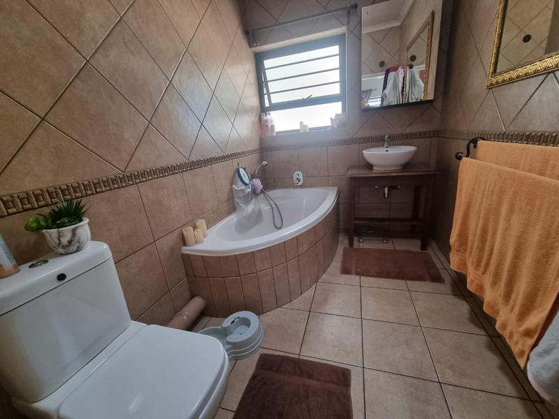 3 Bedroom Property for Sale in Florentia Gauteng