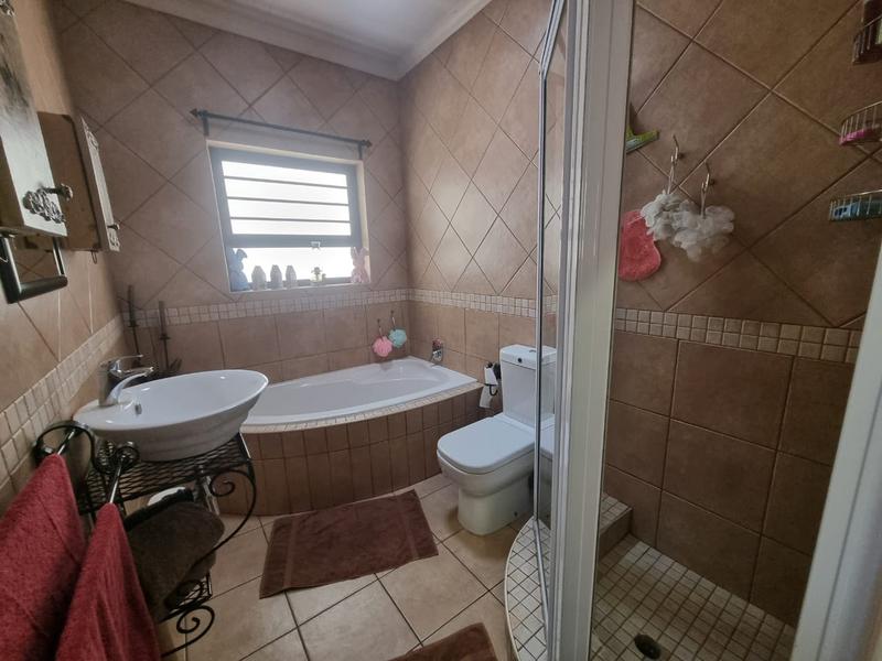 3 Bedroom Property for Sale in Florentia Gauteng