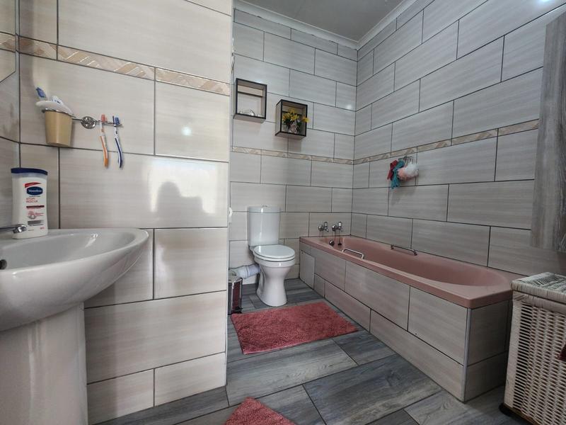 3 Bedroom Property for Sale in Randhart Gauteng
