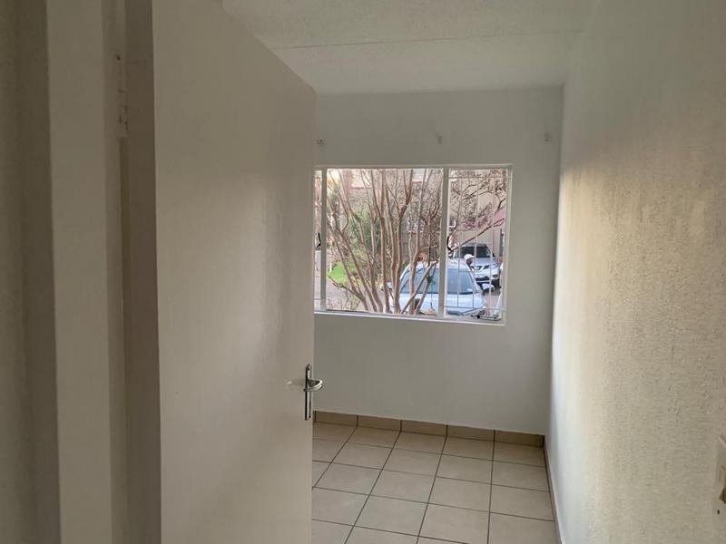 2 Bedroom Property for Sale in Vanderbijlpark SE 3 Gauteng