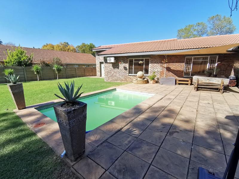 4 Bedroom Property for Sale in Golf Park Gauteng