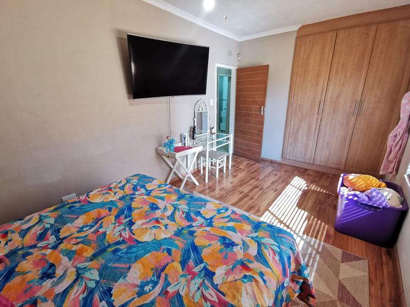 4 Bedroom Property for Sale in Golf Park Gauteng