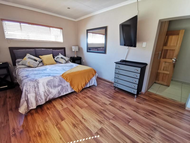 4 Bedroom Property for Sale in Golf Park Gauteng