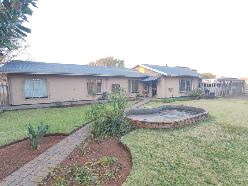 6 Bedroom Property for Sale in Meyerton Central Gauteng