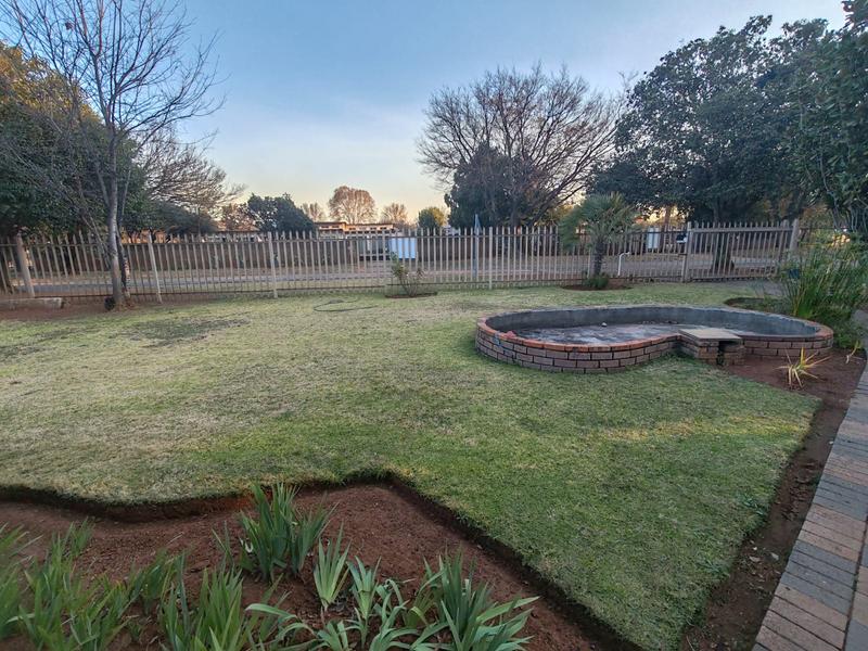 6 Bedroom Property for Sale in Meyerton Central Gauteng