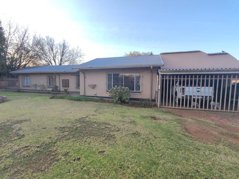 6 Bedroom Property for Sale in Meyerton Central Gauteng