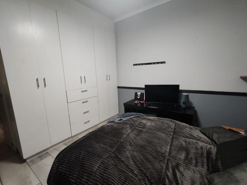 6 Bedroom Property for Sale in Meyerton Central Gauteng