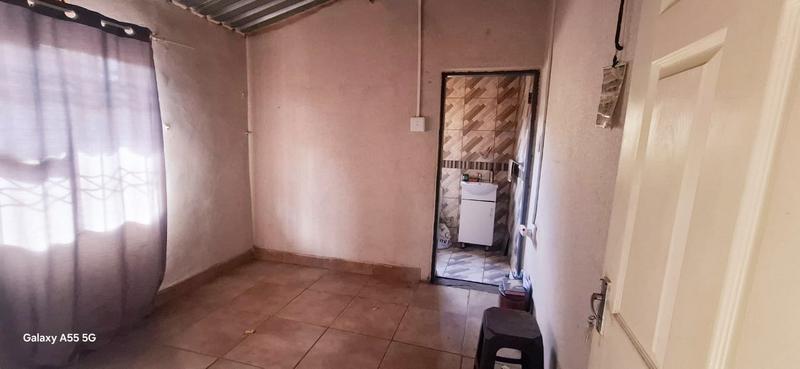 8 Bedroom Property for Sale in Tembisa Gauteng