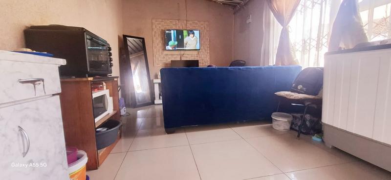8 Bedroom Property for Sale in Tembisa Gauteng
