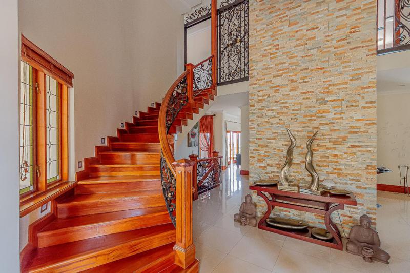 To Let 5 Bedroom Property for Rent in Bedfordview Gauteng