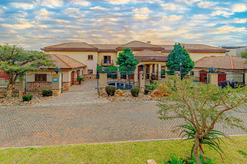 To Let 5 Bedroom Property for Rent in Bedfordview Gauteng