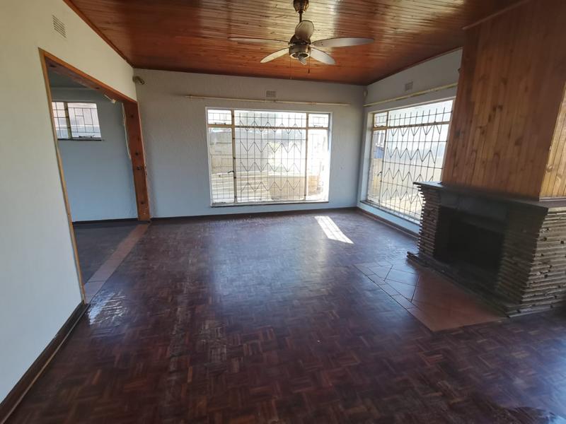3 Bedroom Property for Sale in Nimrodpark Gauteng