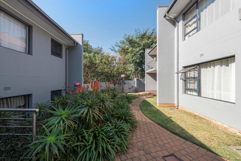 2 Bedroom Property for Sale in Bedfordview Gauteng