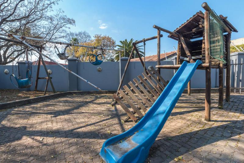 2 Bedroom Property for Sale in Bedfordview Gauteng