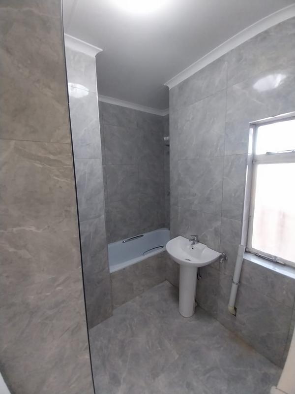 To Let 2 Bedroom Property for Rent in Erasmia Gauteng