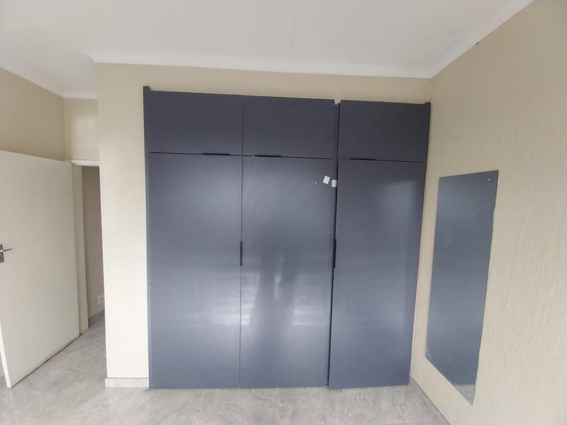 To Let 2 Bedroom Property for Rent in Erasmia Gauteng