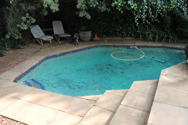 3 Bedroom Property for Sale in Edenvale Central Gauteng