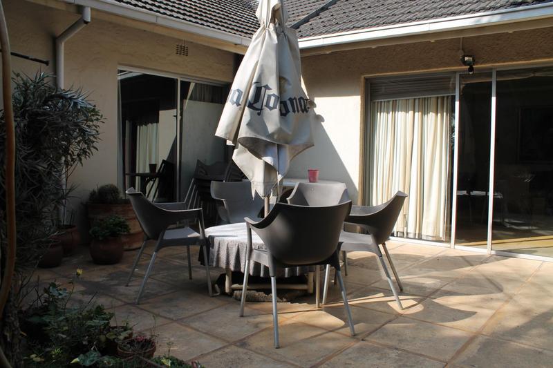3 Bedroom Property for Sale in Edenvale Central Gauteng