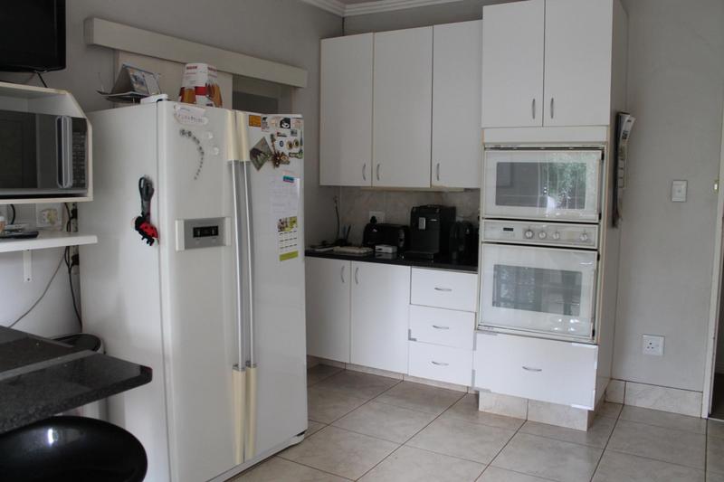 3 Bedroom Property for Sale in Edenvale Central Gauteng