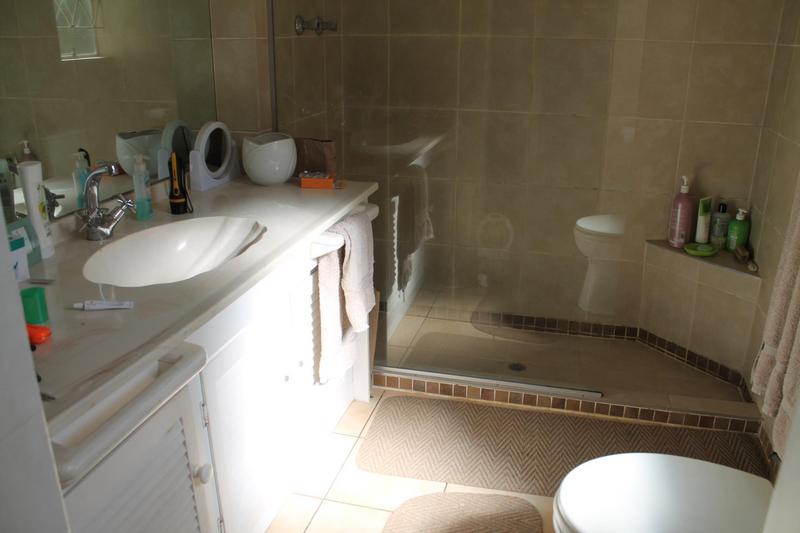 3 Bedroom Property for Sale in Edenvale Central Gauteng