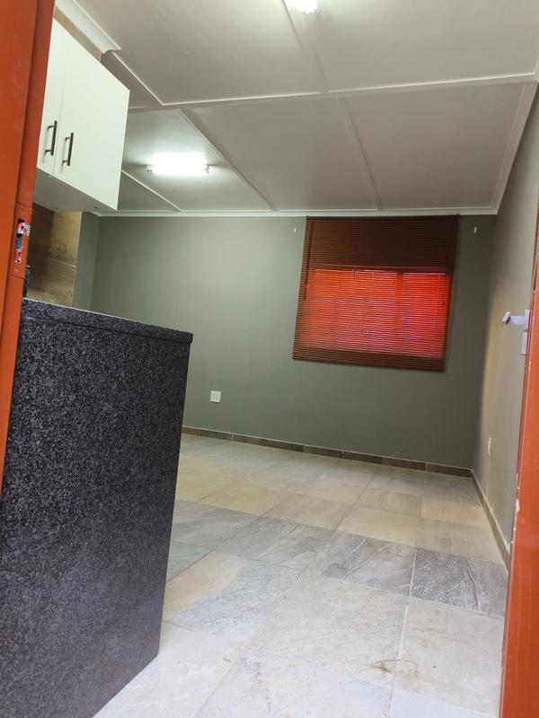 To Let 1 Bedroom Property for Rent in Kensington Gauteng