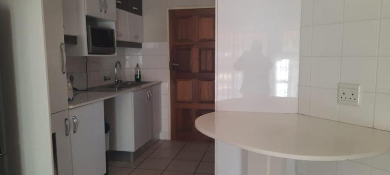 To Let 2 Bedroom Property for Rent in Willowbrook Gauteng