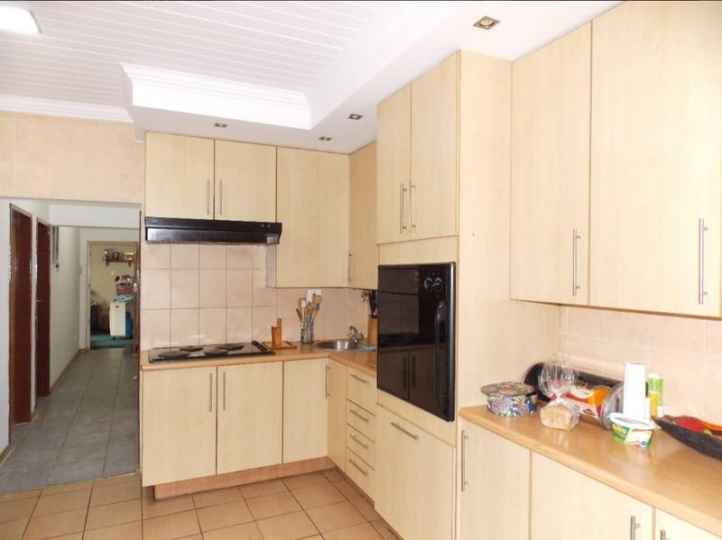 9 Bedroom Property for Sale in Wychwood Gauteng