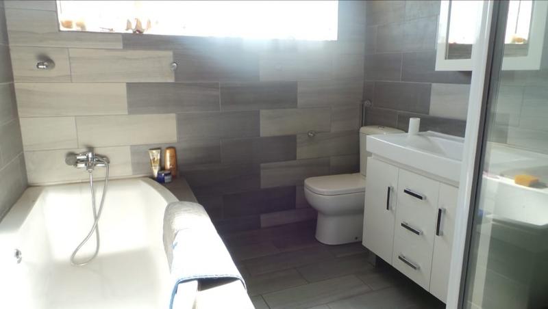 9 Bedroom Property for Sale in Wychwood Gauteng