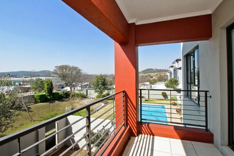 To Let 1 Bedroom Property for Rent in Lonehill Gauteng