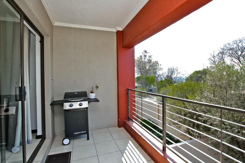 To Let 1 Bedroom Property for Rent in Lonehill Gauteng