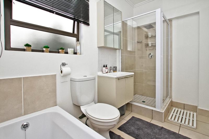 To Let 1 Bedroom Property for Rent in Lonehill Gauteng