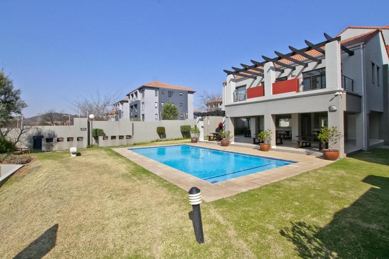 To Let 1 Bedroom Property for Rent in Lonehill Gauteng