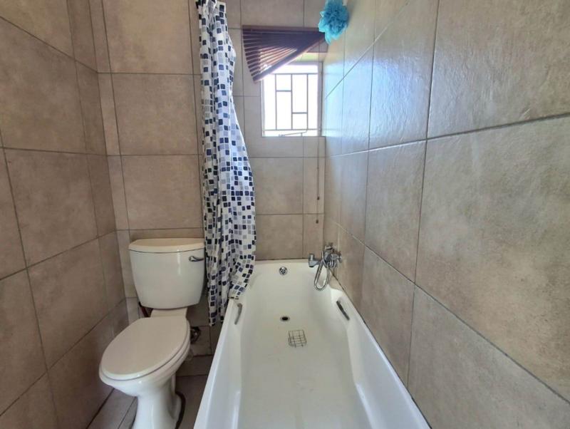 2 Bedroom Property for Sale in Eden Glen Gauteng