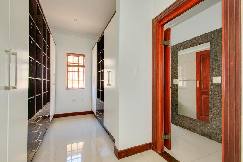 To Let 5 Bedroom Property for Rent in Bryanston Gauteng