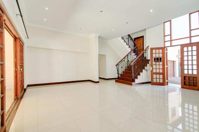 To Let 4 Bedroom Property for Rent in Bryanston Gauteng