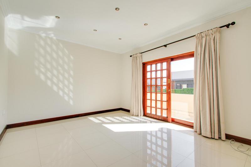 To Let 4 Bedroom Property for Rent in Bryanston Gauteng